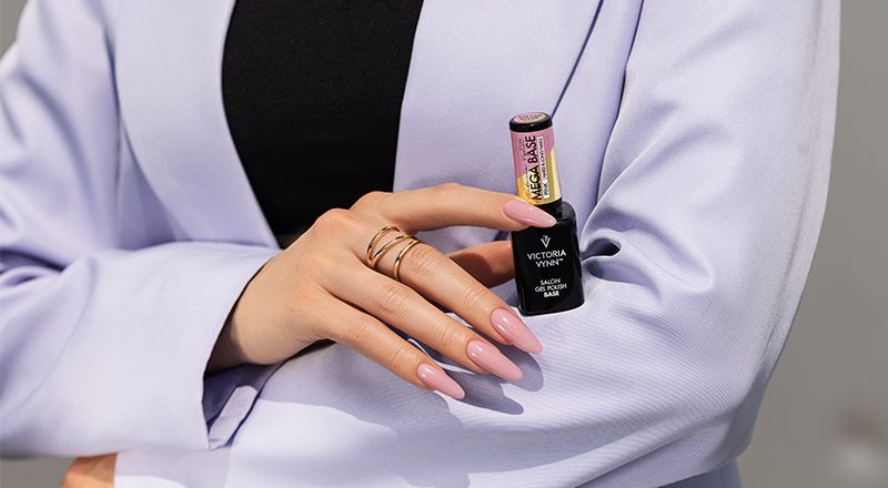 Mega Base Pink nowa pojemność 15 ml - VICTORIA VYNN